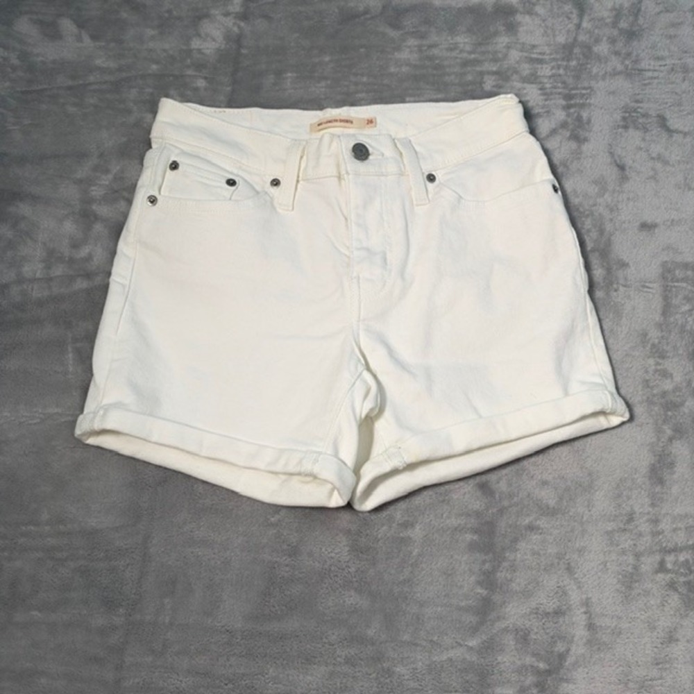 NWOT Levi's Mid Length White Denim Shorts Women's 26 Stretch Cuffed‎